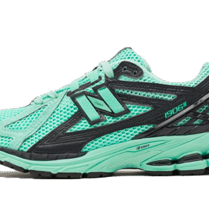New Balance 1906R Size? Green Black