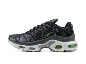 AIR MAX PLUS TN ‘CRATER’